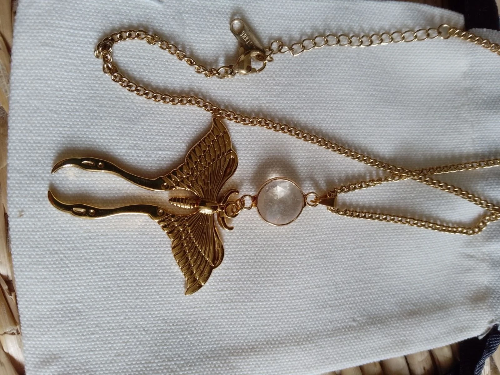 Halsketting met hanger vlinder van kristal – photo 4